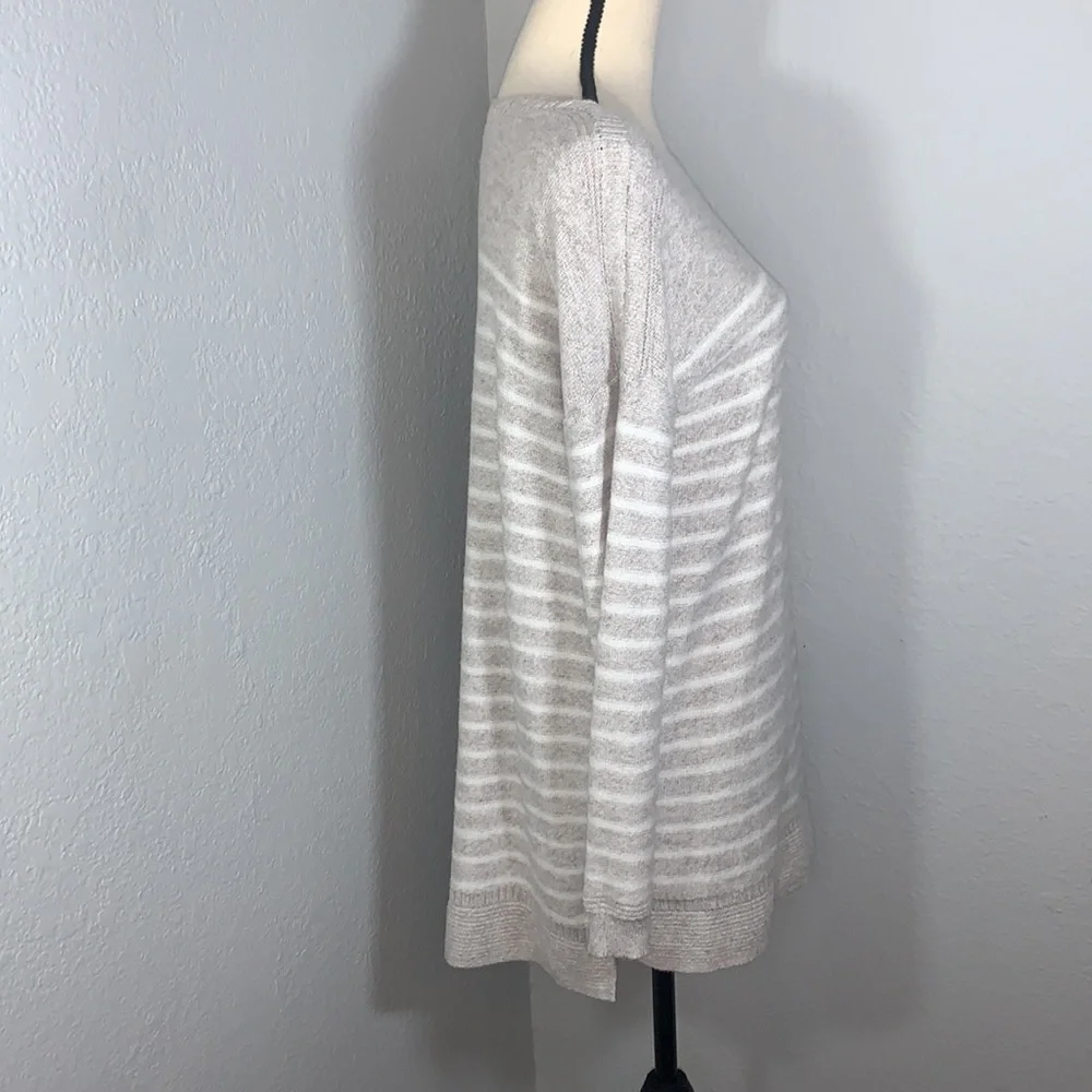 Old Navy Cream & White Striped Longline Tunic Sweater Round Neck Medium